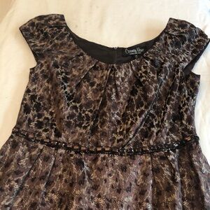 Carmen Marc Valvo Elegant Dress Jewel Accents 14